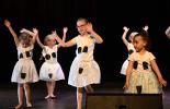 L'éveil à la danse moderne du mercredi au gala de danse juin 2023